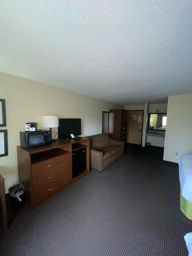 Cobblestone Hotel & Suites - Wisconsin Rapids Luaran gambar