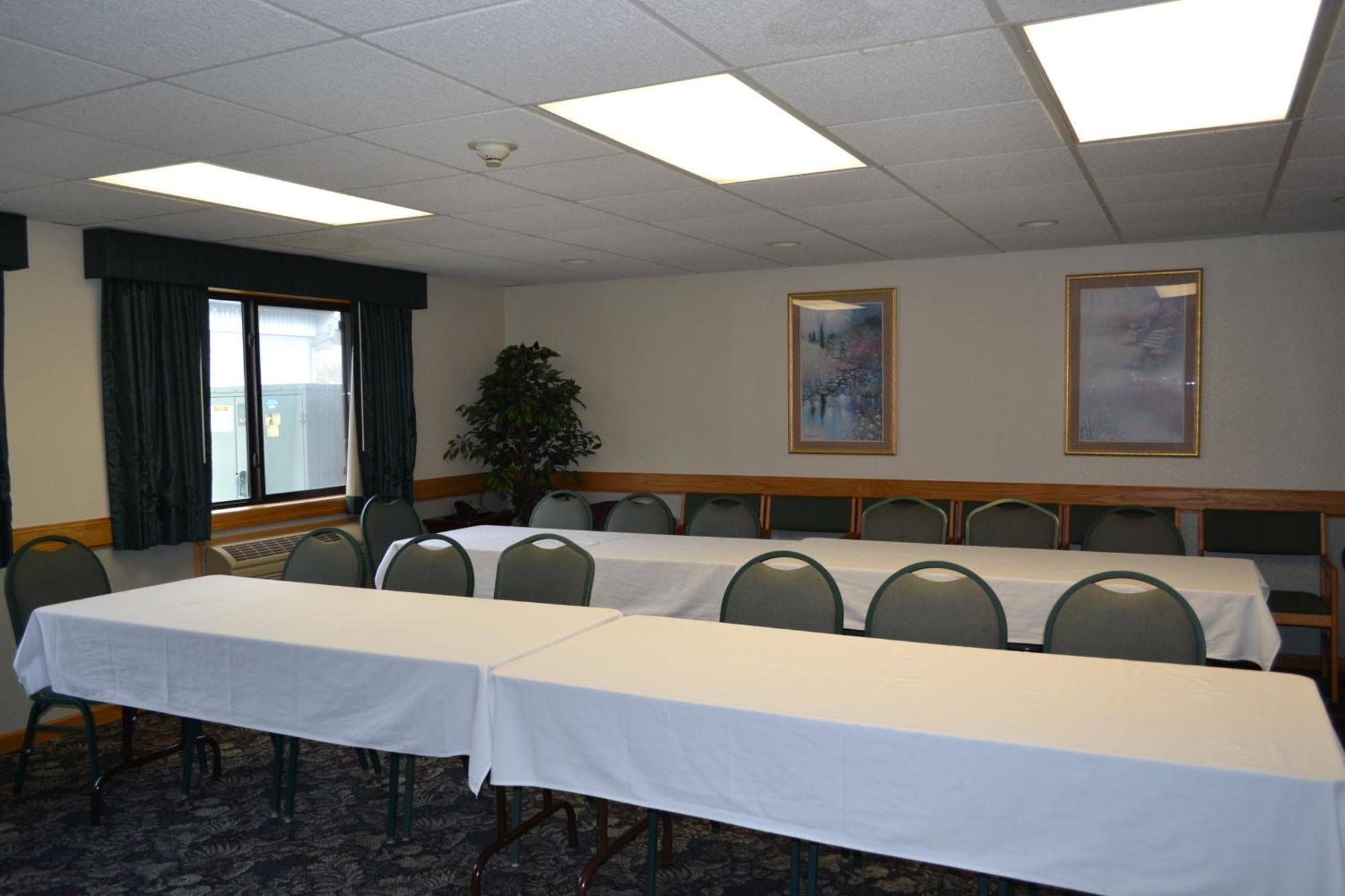 Cobblestone Hotel & Suites - Wisconsin Rapids Luaran gambar